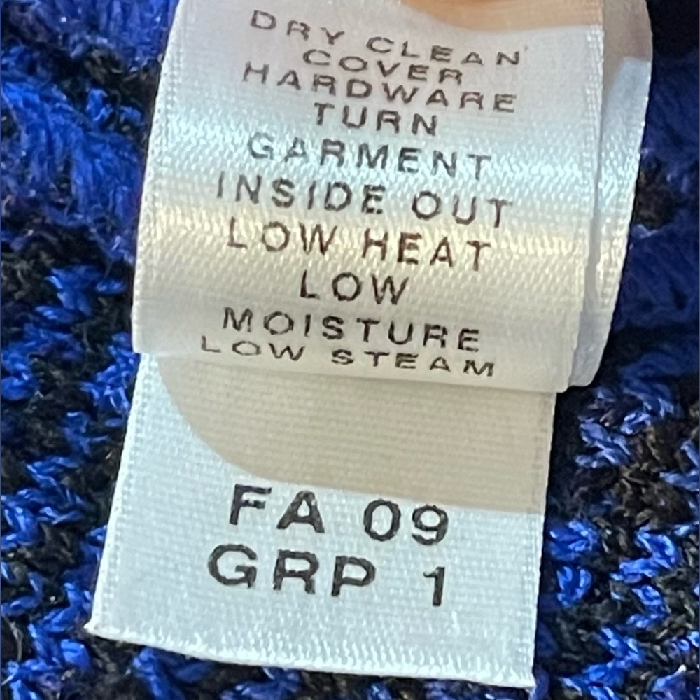 St. John Royal Blue Knit Ensemble - Picture 6 of 6